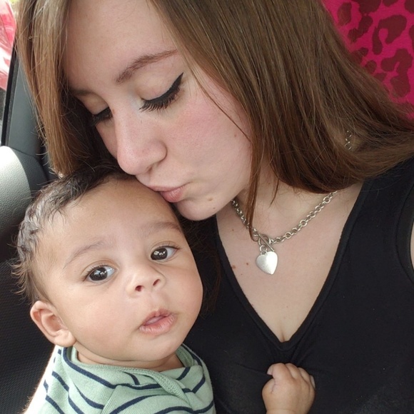 Meet your Posher, Stacia - Picture 1 of 1